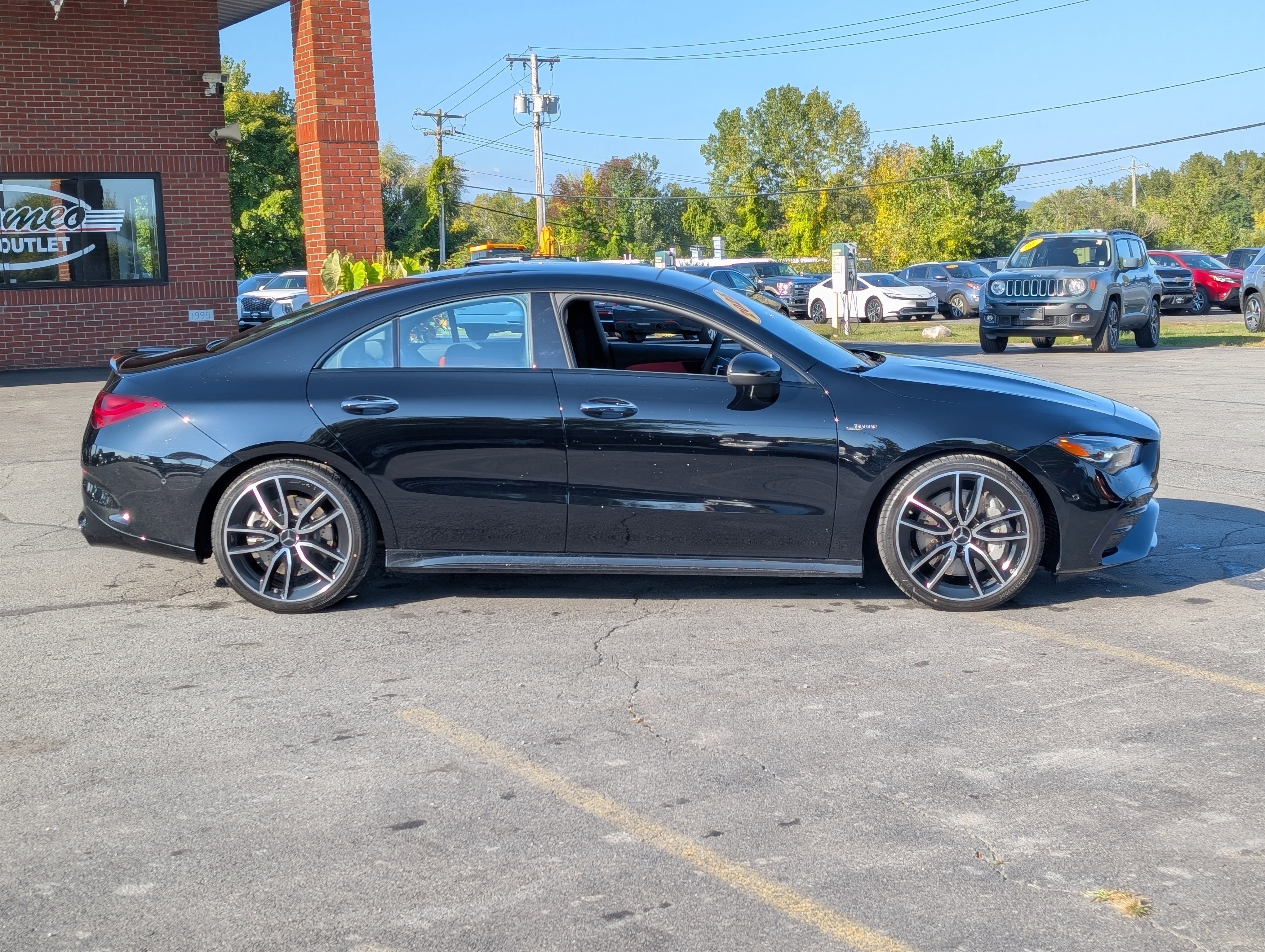 Used 2025 Mercedes-Benz CLA 35 AMG 4MATIC image 15