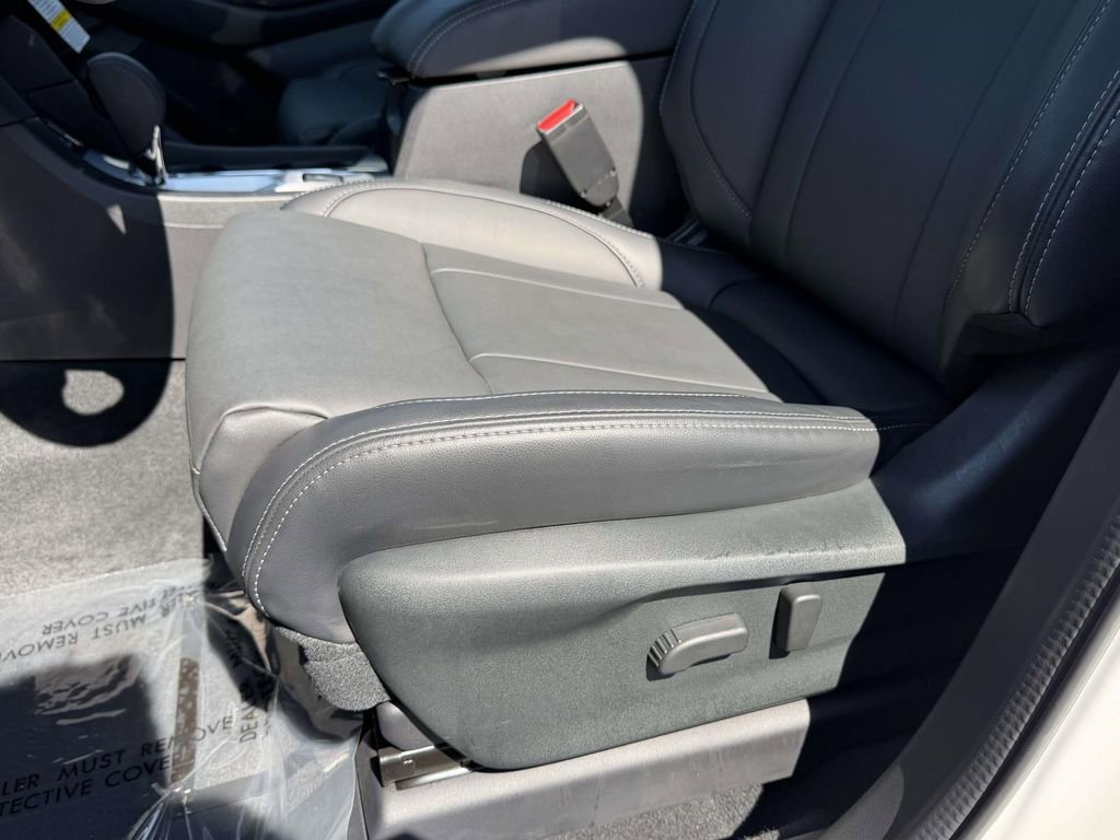 Certified 2026 Subaru Ascent Premium AWD/4WD image 17