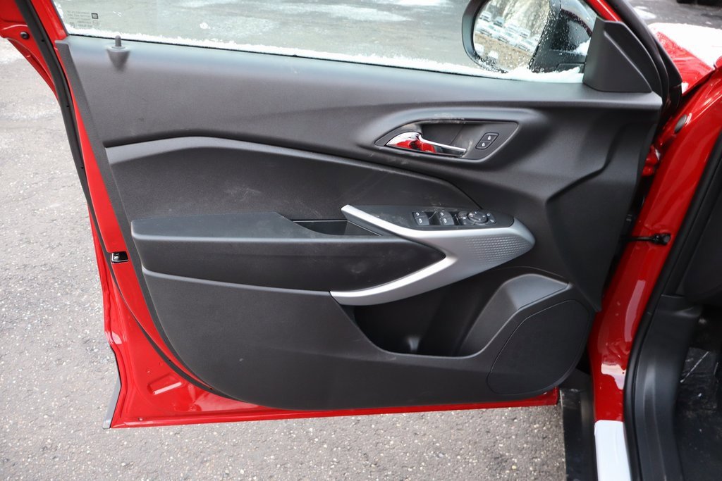 New 2026 Chevrolet Trax RS w/ Driver Confidence Package image 3