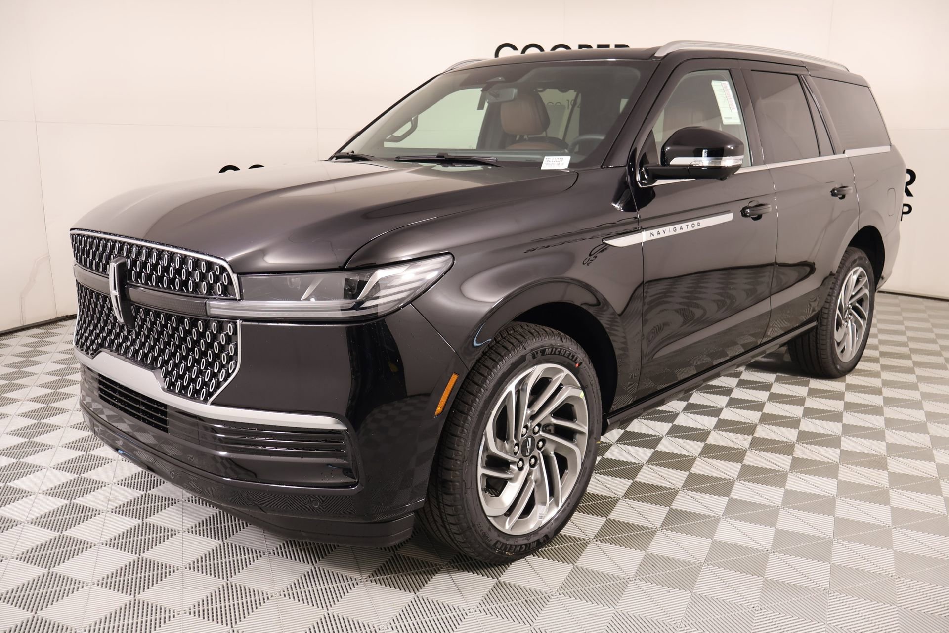 New 2026 Lincoln Navigator Reserve image 11