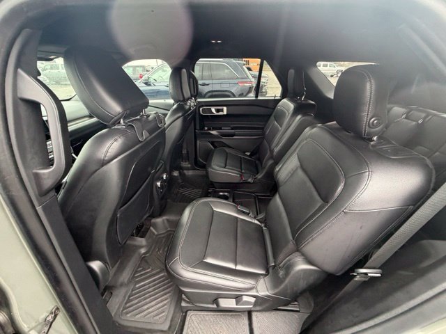 Used 2020 Ford Explorer XLT w/ Equipment Group 202A AWD/4WD image 8