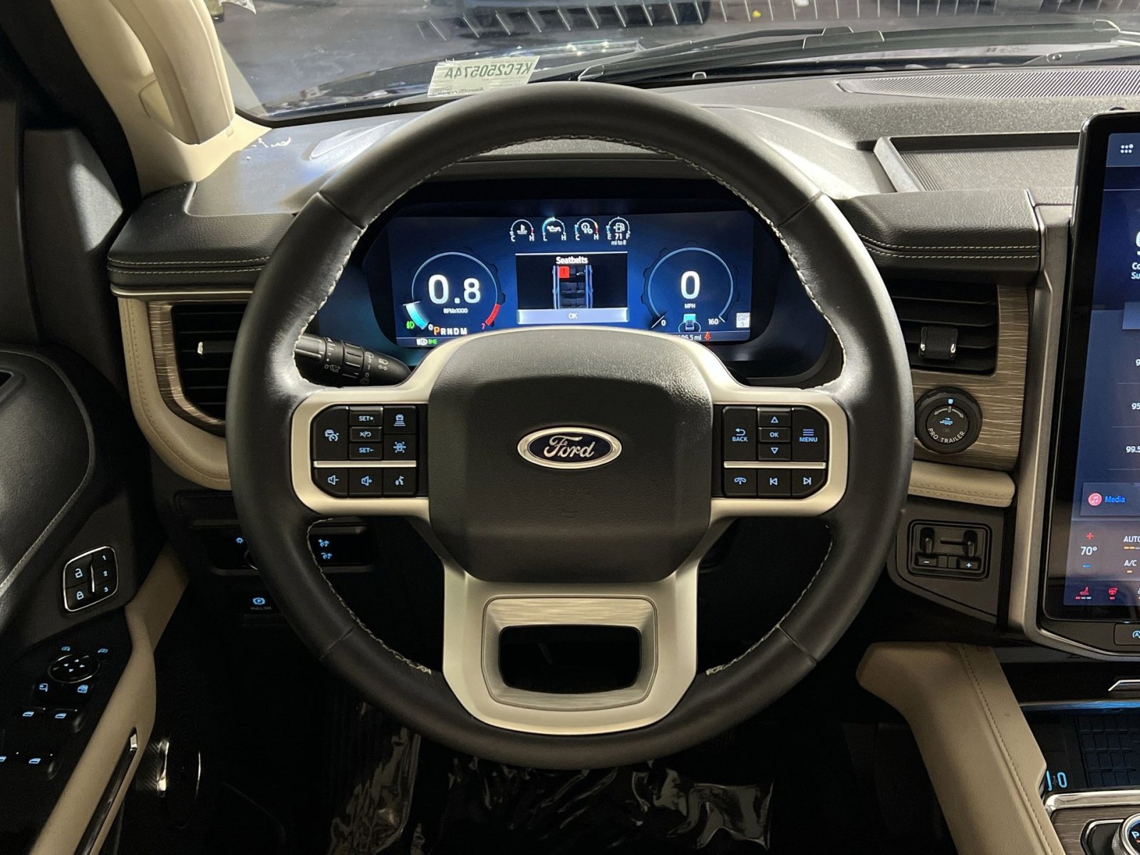 Used 2023 Ford Expedition Max Limited image 16