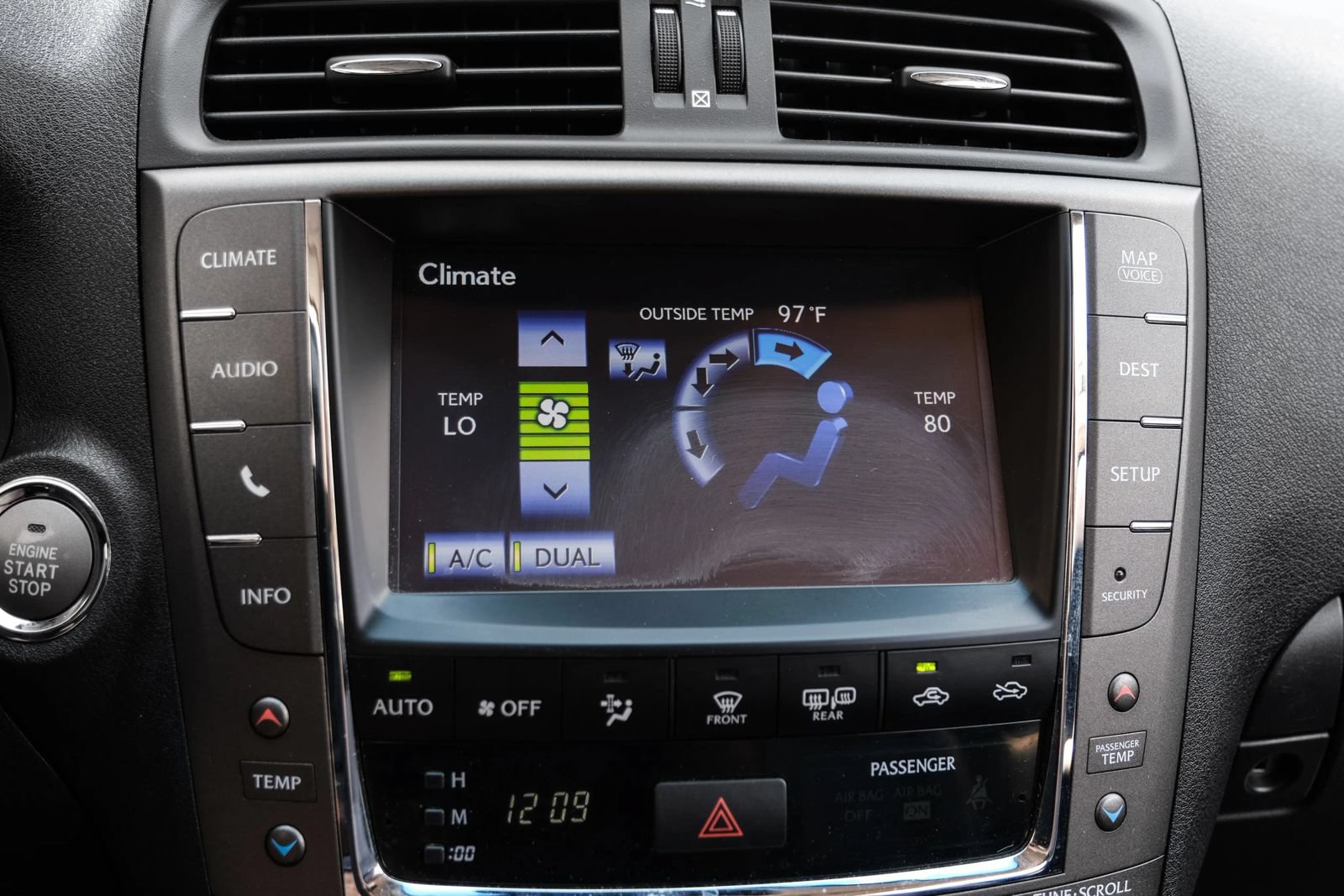 Used 2013 Lexus IS 250C RWD image 25