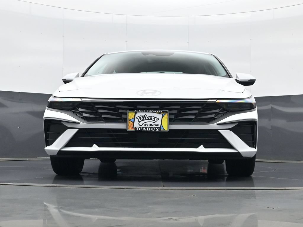 New 2026 Hyundai Elantra Limited FWD image 22