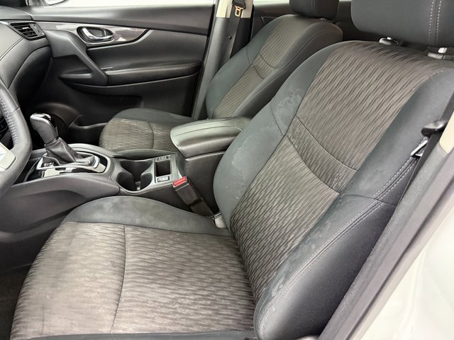 Used 2019 Nissan Rogue SV image 26