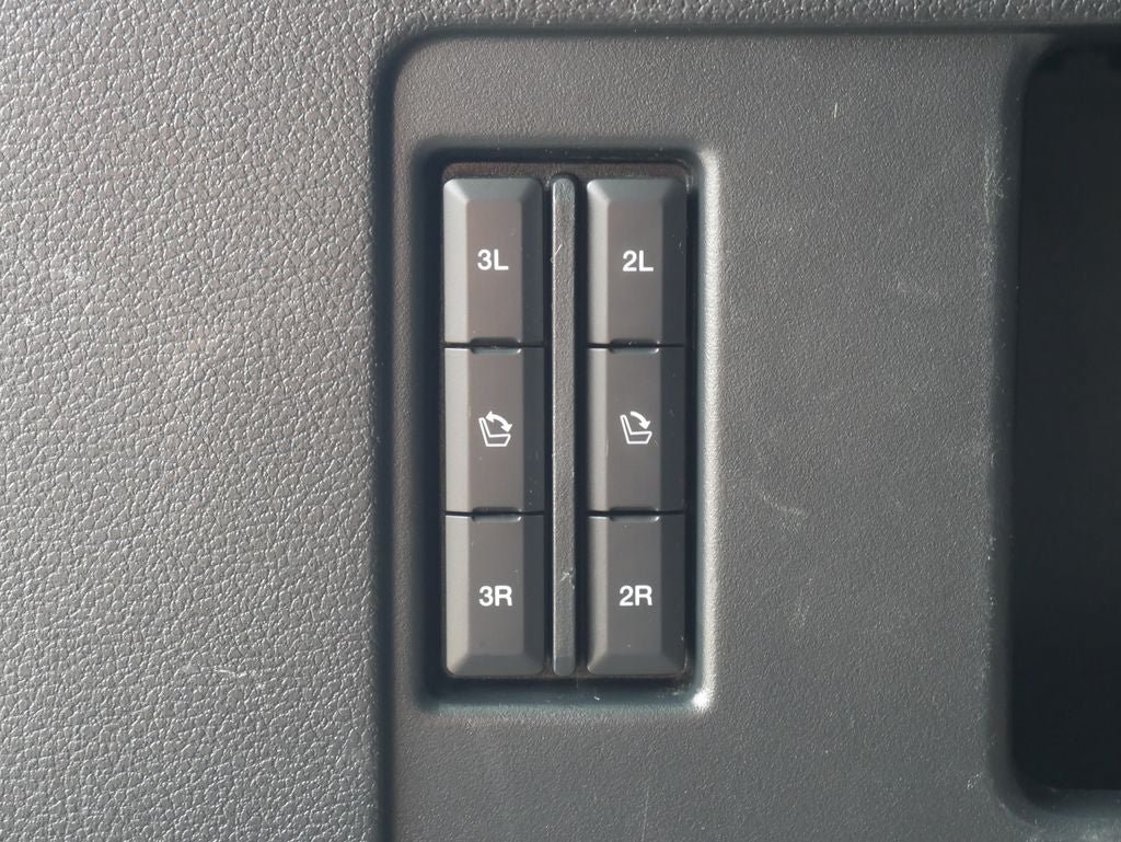 Used 2021 Ford Expedition XLT AWD/4WD image 17