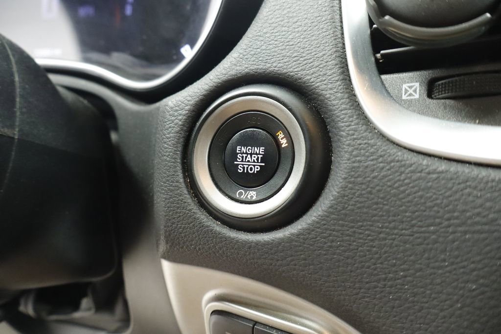 Used 2019 Dodge Durango SXT AWD/4WD image 31