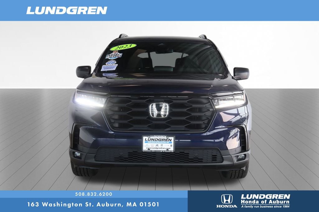 Used 2023 Honda Pilot Sport image 2