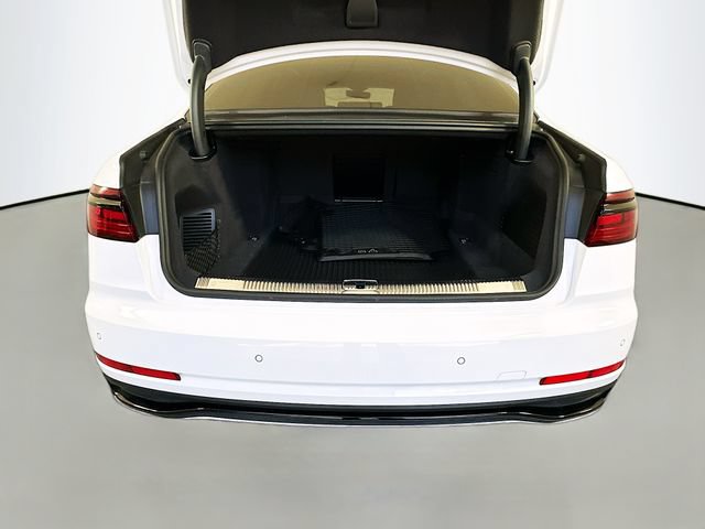 Used 2024 Audi A8 L 3.0T AWD/4WD image 28