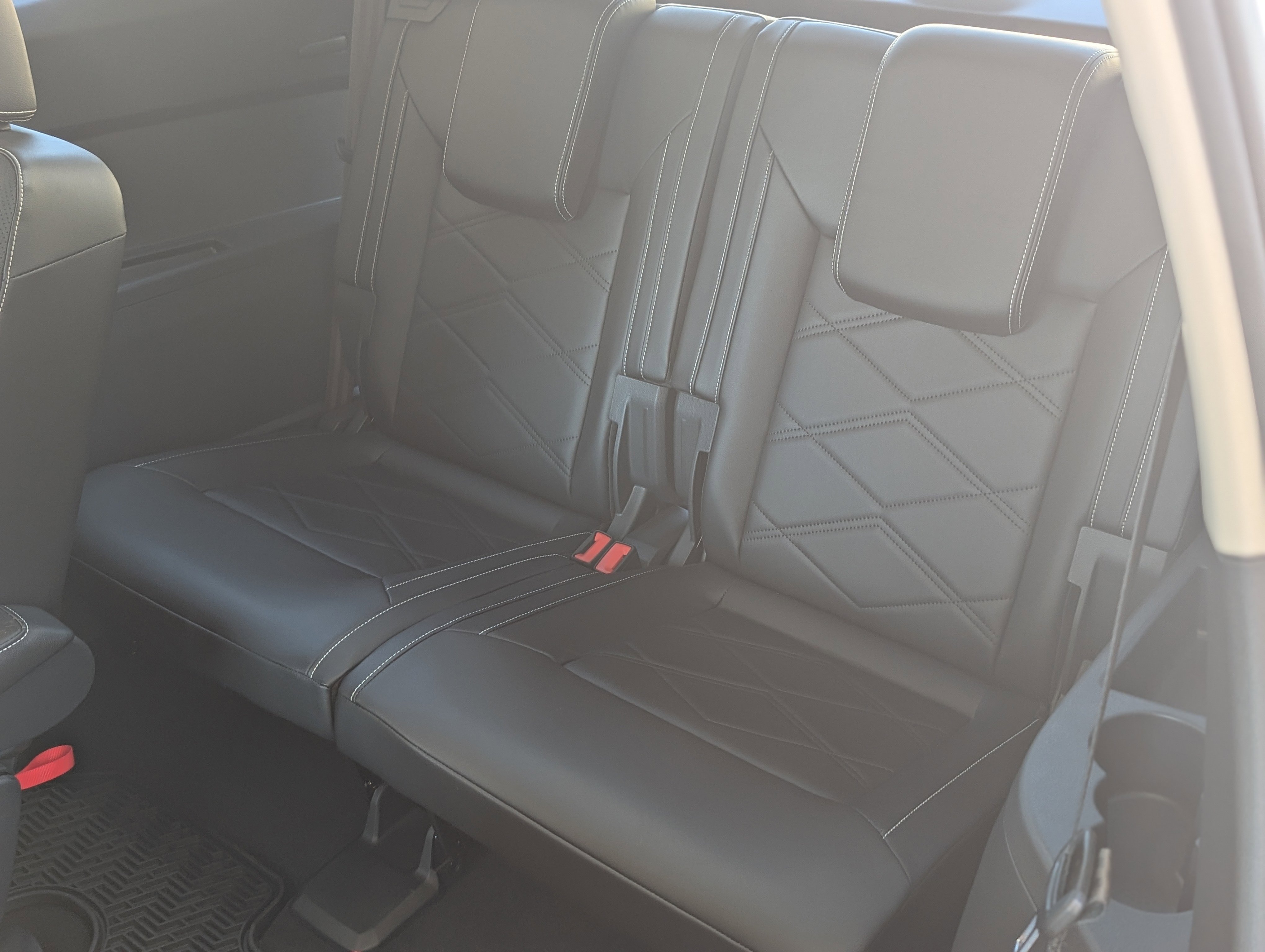 Used 2024 Volkswagen Atlas SE image 18