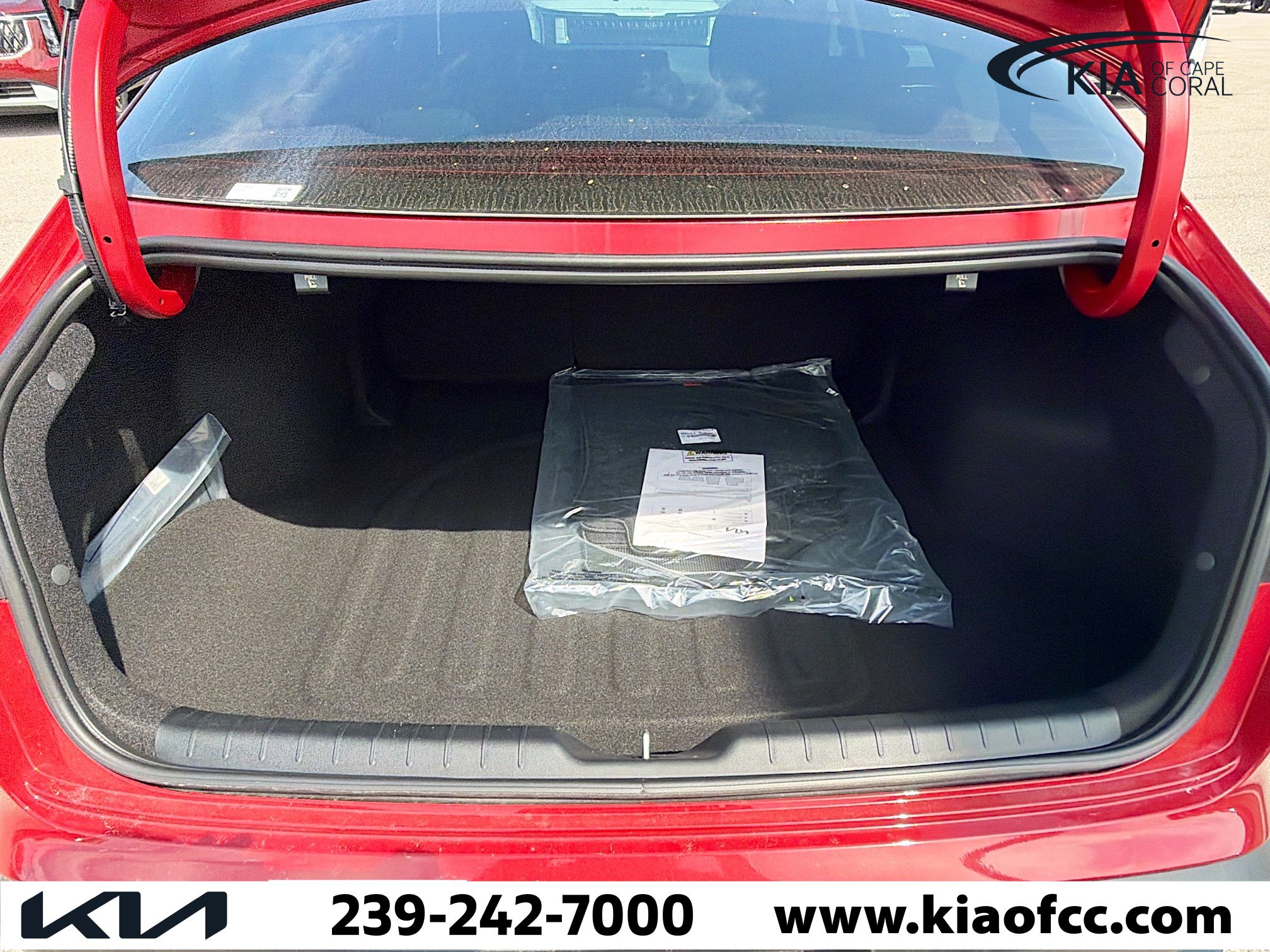 New 2025 Kia K4 EX image 10