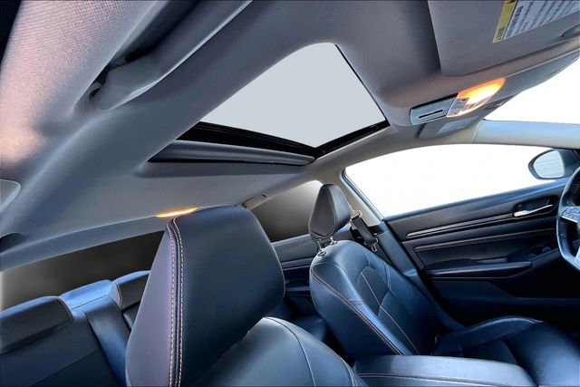 Used 2021 Nissan Altima 2.5 SR w/ SR Premium Package image 19