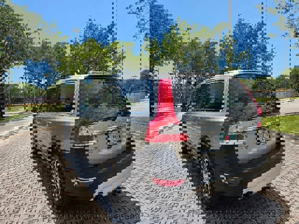 Used 2015 Volvo XC70 T5 Premier w/ Proximity Package FWD image 12