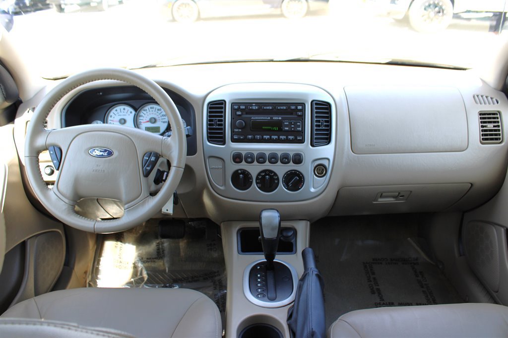 Used 2007 Ford Escape Limited image 12