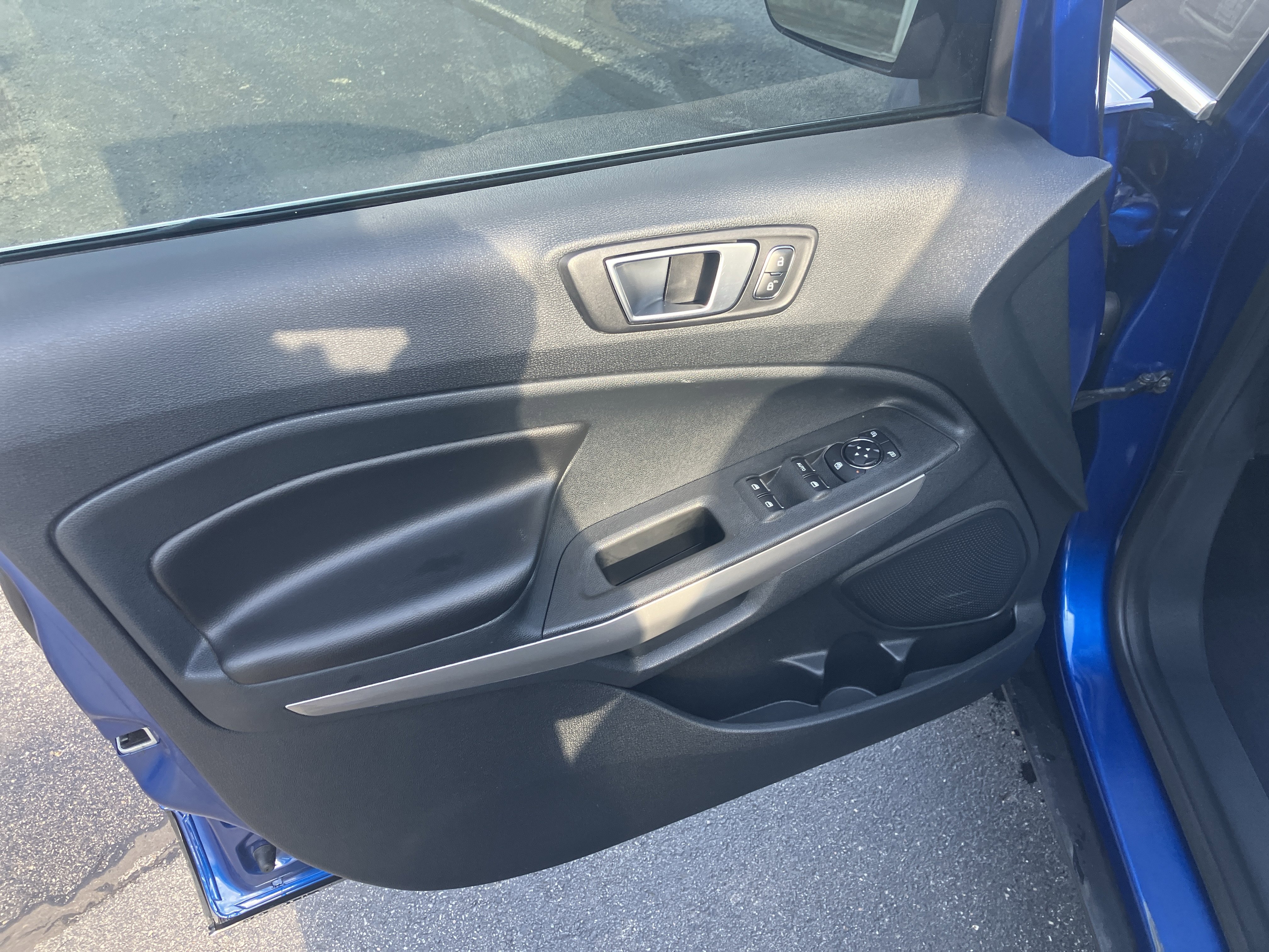 Used 2021 Ford EcoSport Titanium w/ Interior Protection Package image 14