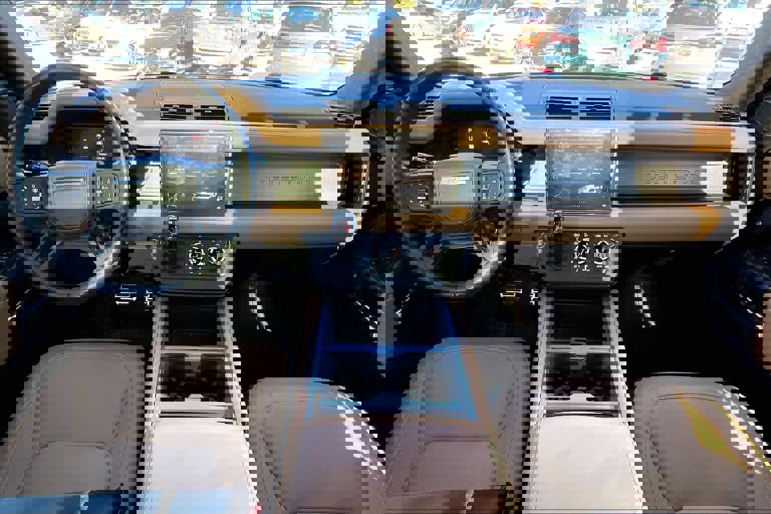 Used 2025 Land Rover Defender 110 X image 13