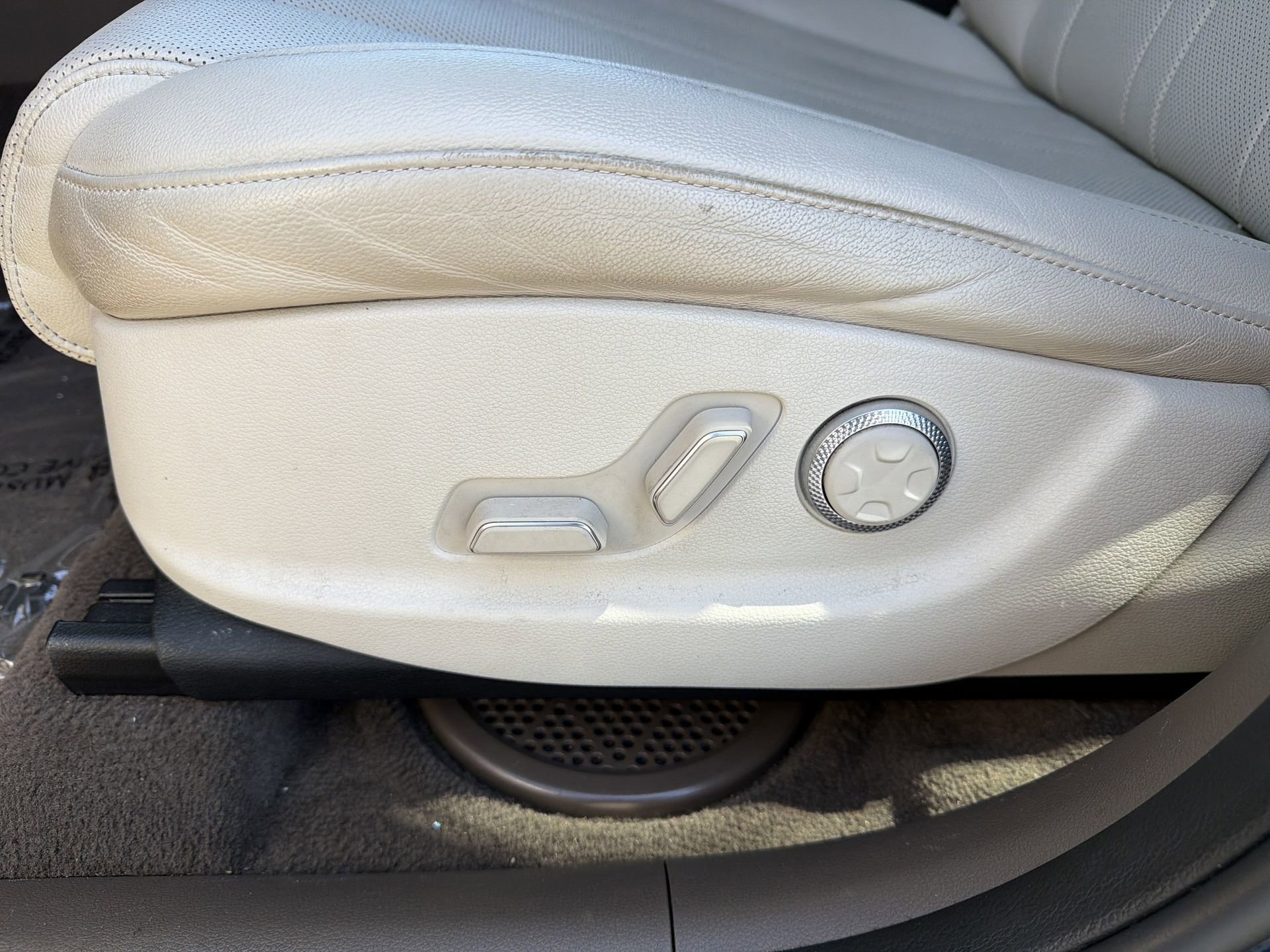 Used 2024 Genesis GV80 2.5T AWD/4WD image 21