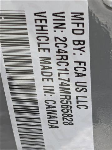 Used 2021 Chrysler Pacifica Touring-L image 15