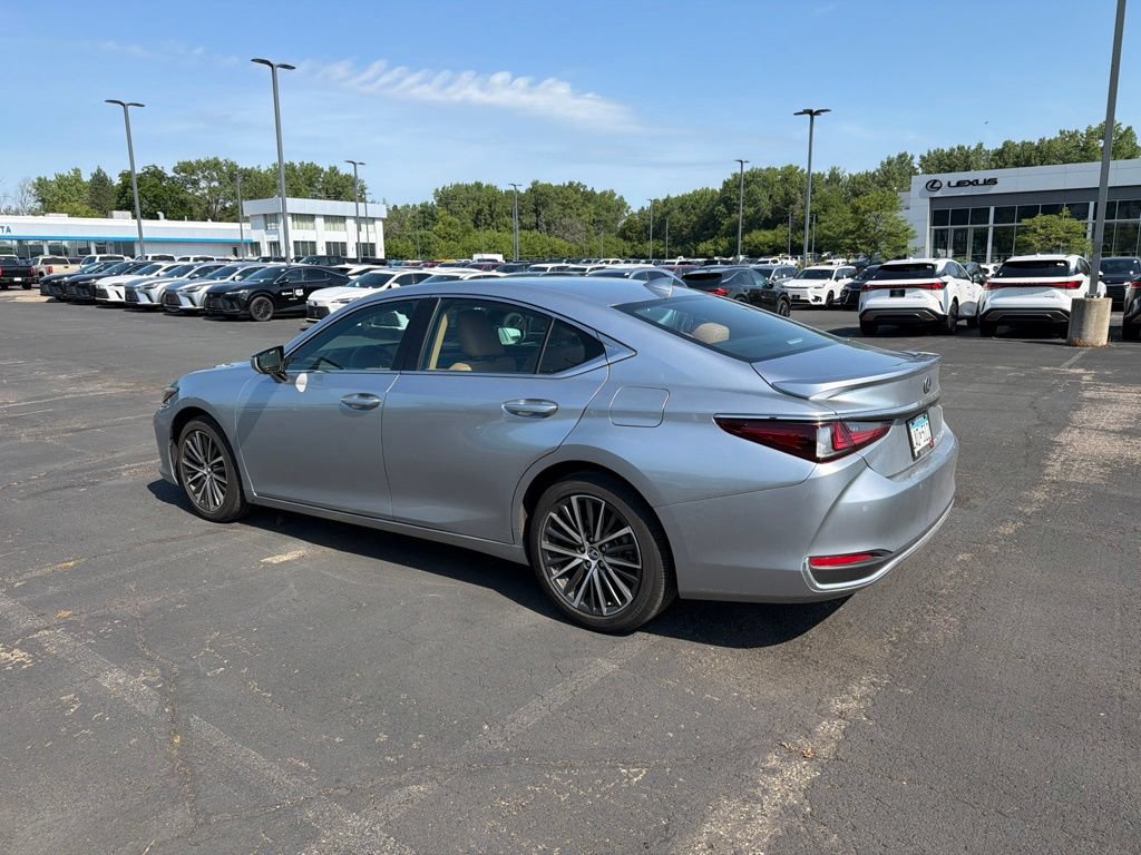 Certified 2024 Lexus ES 250 w/ Premium Package AWD/4WD image 33