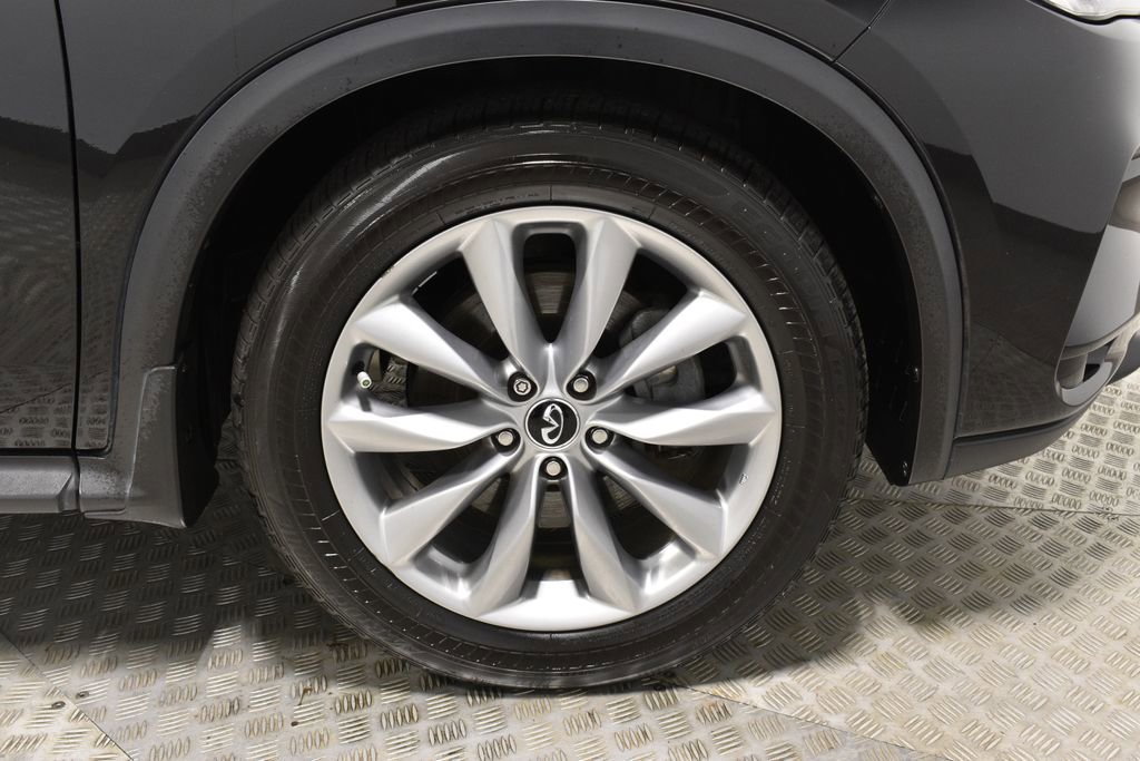 Used 2019 INFINITI QX50 Luxe w/ Navigation Package image 36