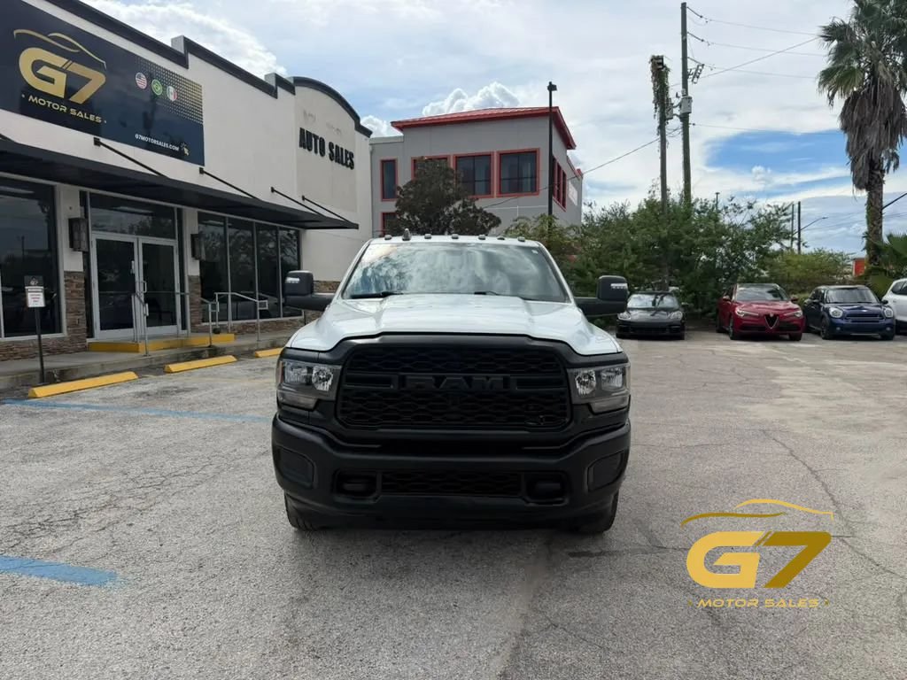Used 2024 RAM 3500 Tradesman AWD/4WD image 4