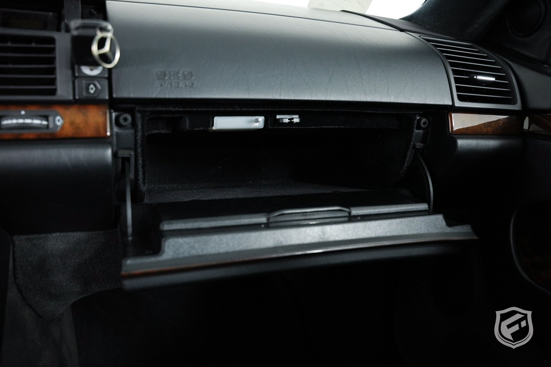 Used 1995 Mercedes-Benz S 500 Coupe image 32