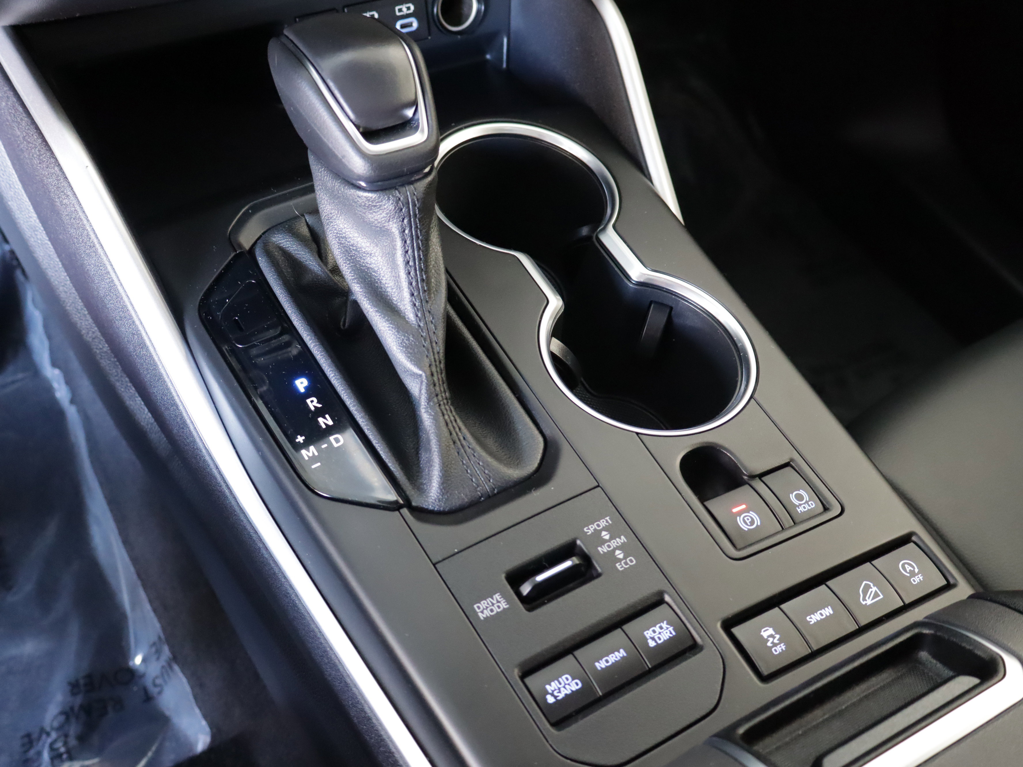 Used 2022 Toyota Highlander XLE image 18