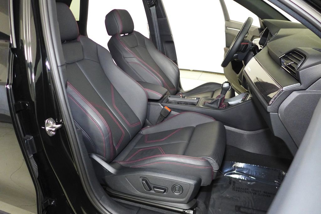 Used 2025 Audi Q3 2.0T Premium Plus w/ Premium Plus Package image 19