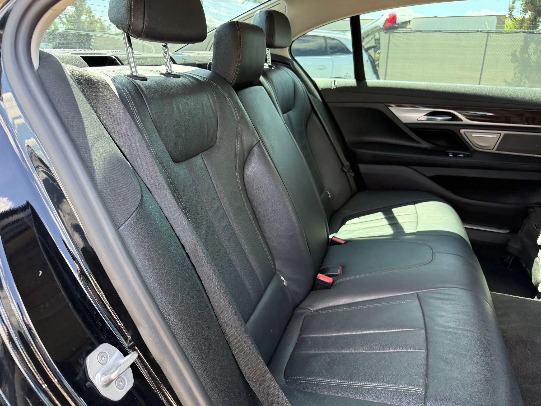 Used 2018 BMW 740i RWD image 20
