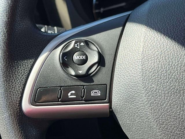 Used 2020 Mitsubishi Outlander AWD image 22