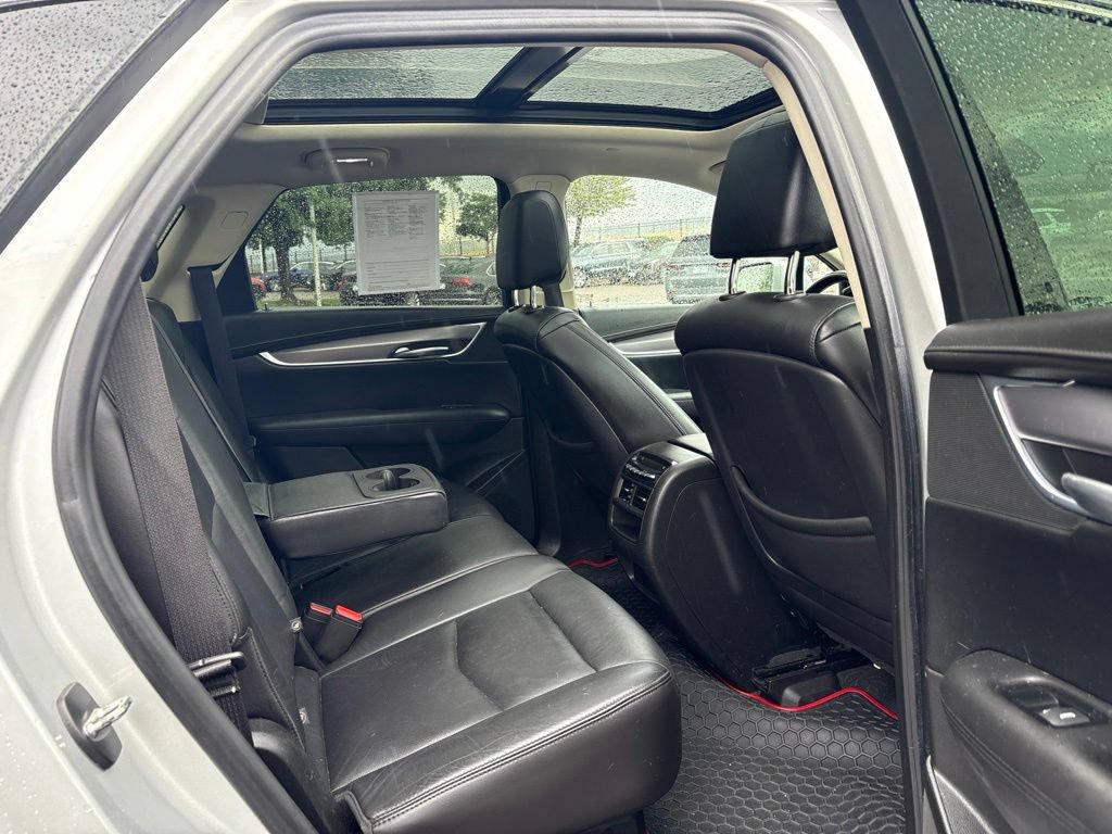 Used 2018 Cadillac XT5 Premium Luxury AWD/4WD image 23