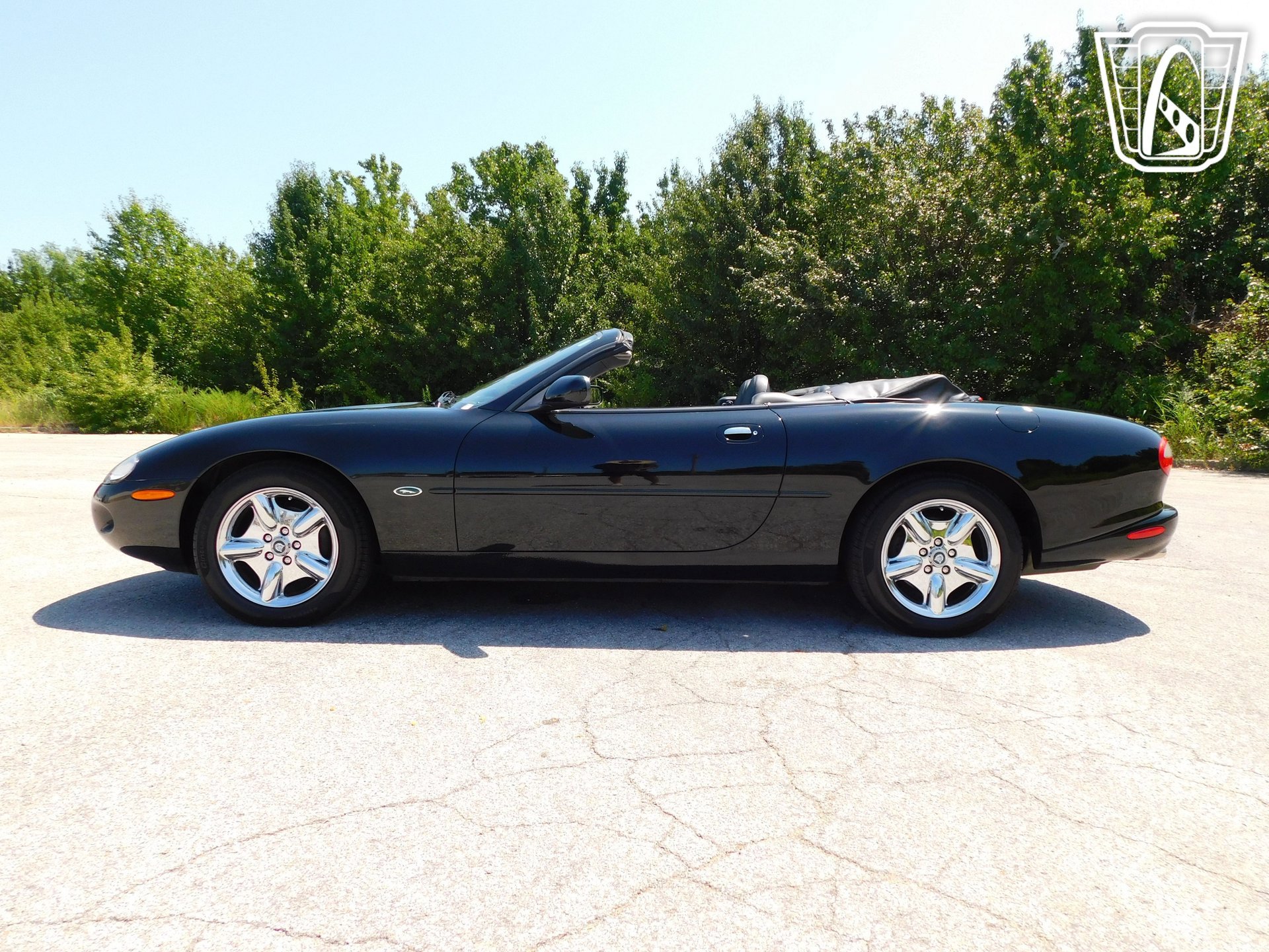 Used 1998 Jaguar XK8 Convertible image 12