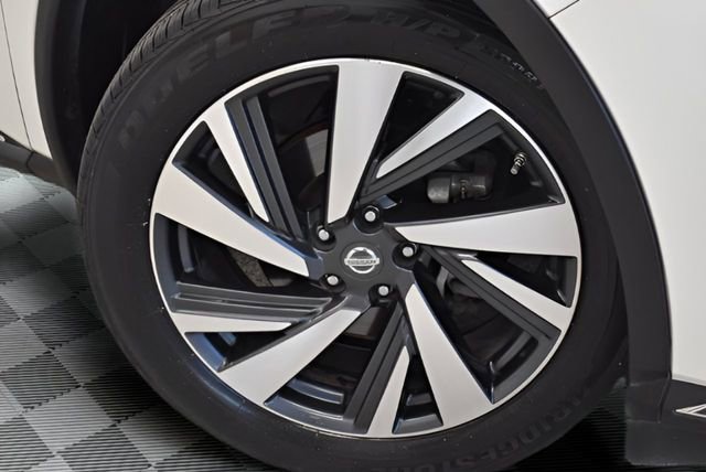 Used 2017 Nissan Murano Platinum w/ Platinum Technology Package AWD/4WD image 30