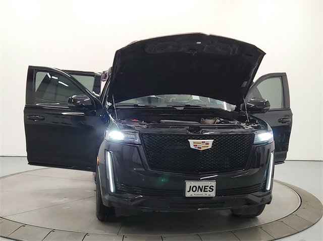 Used 2022 Cadillac Escalade Sport image 10