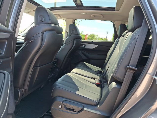 Certified 2024 Acura MDX SH-AWD w/ Technology Package image 10