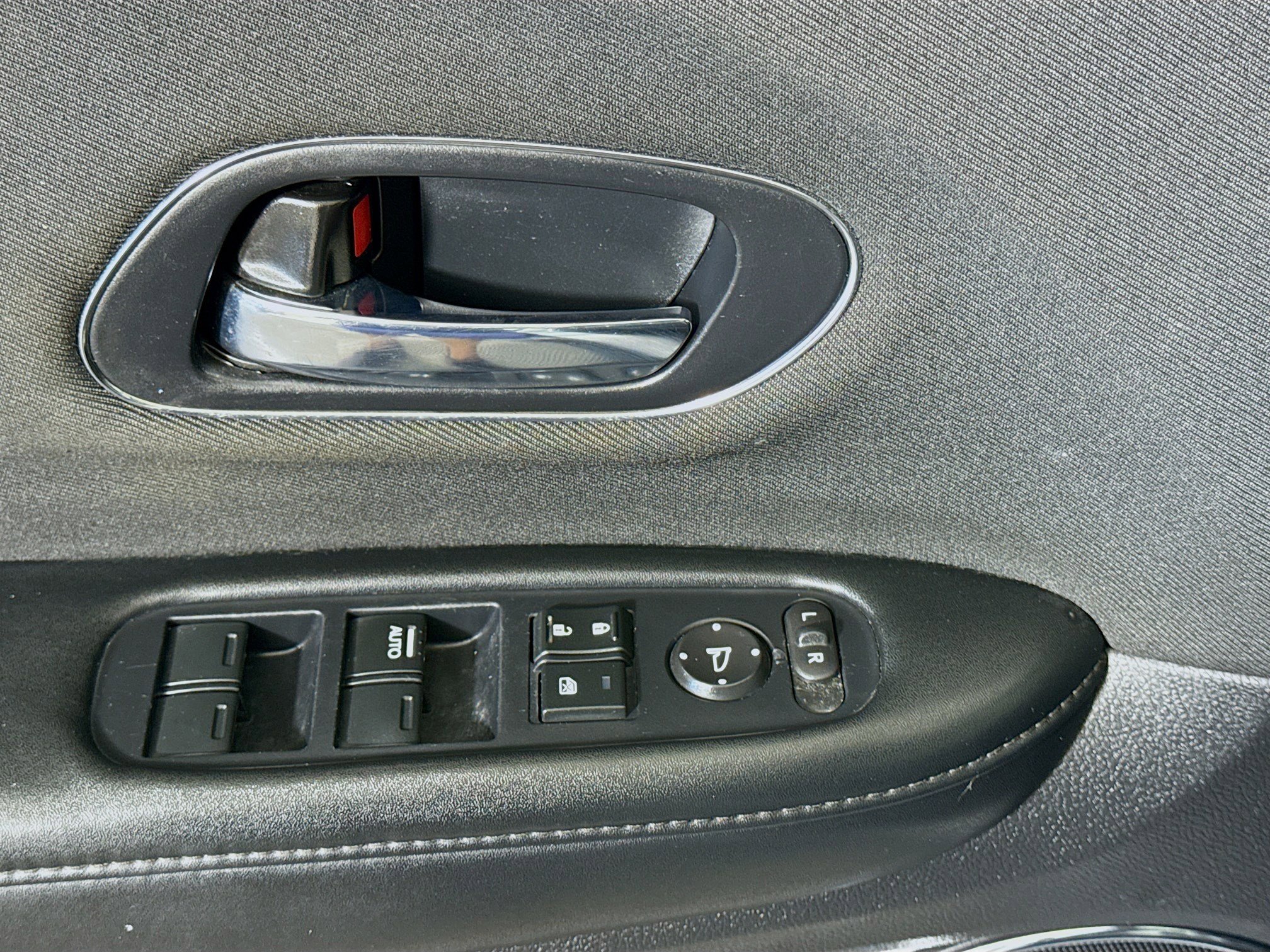 Used 2022 Honda HR-V EX image 25