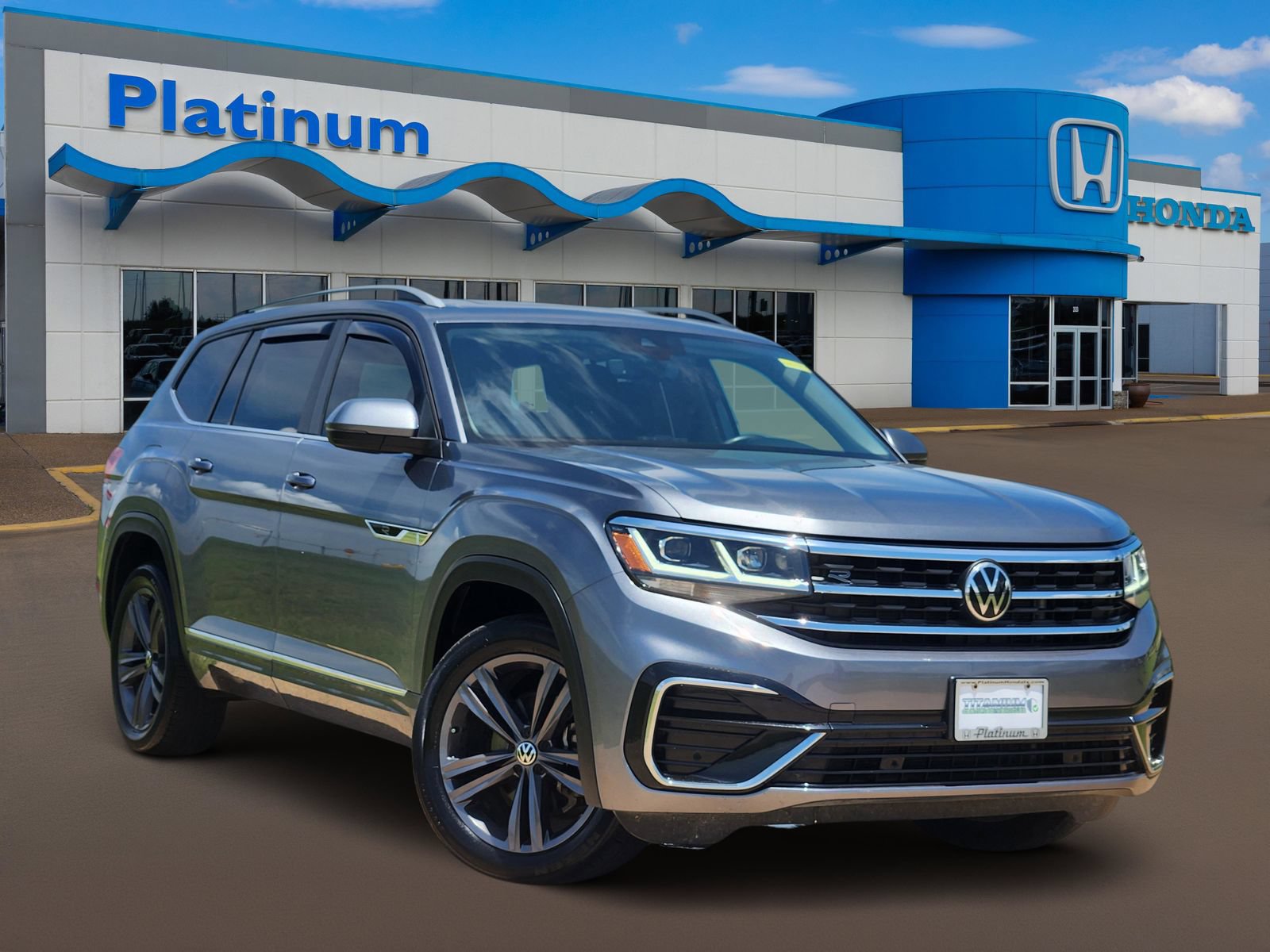 Used 2022 Volkswagen Atlas SEL R-Line