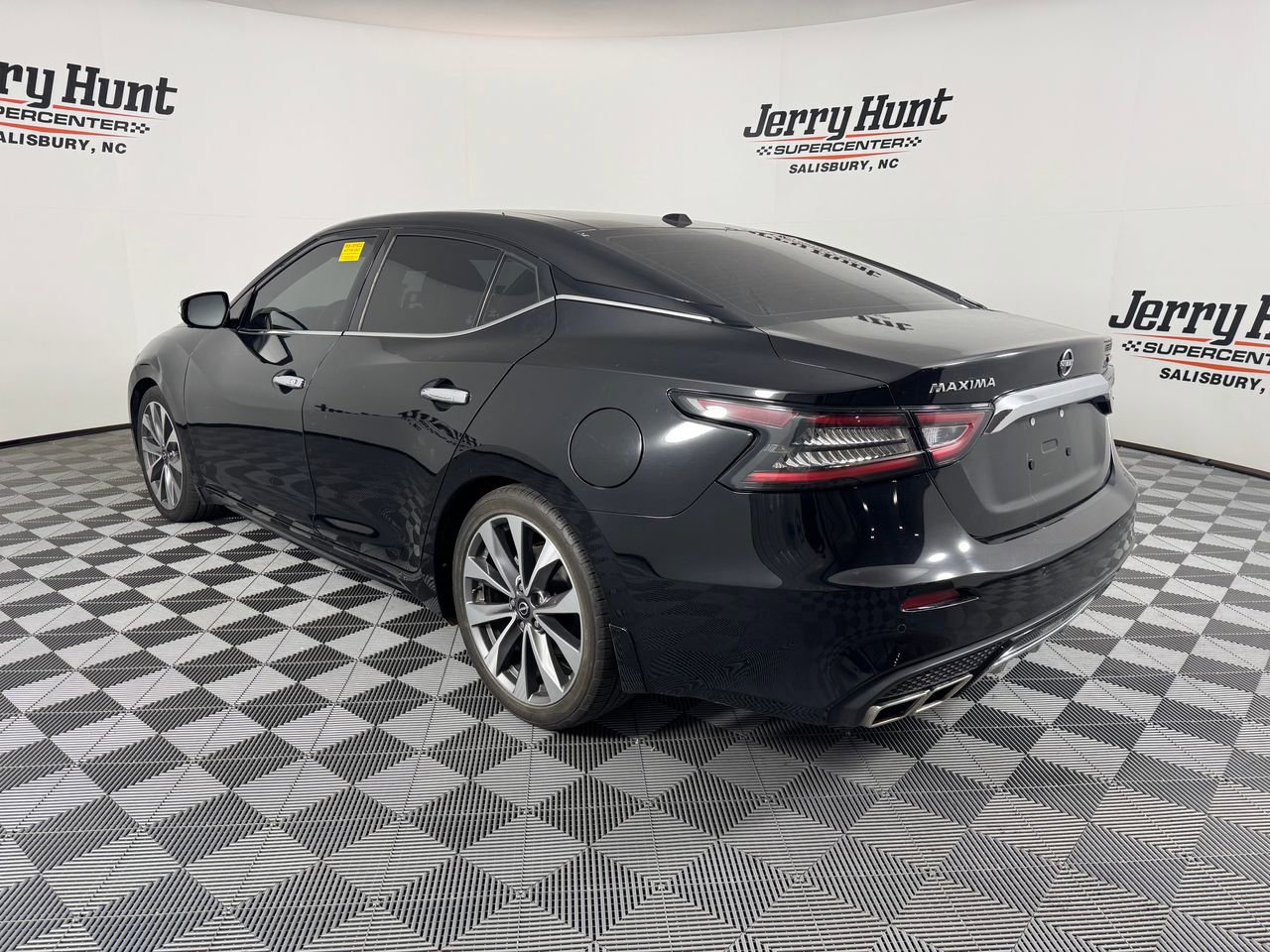 Used 2023 Nissan Maxima Platinum w/ Sport Mat Group image 7