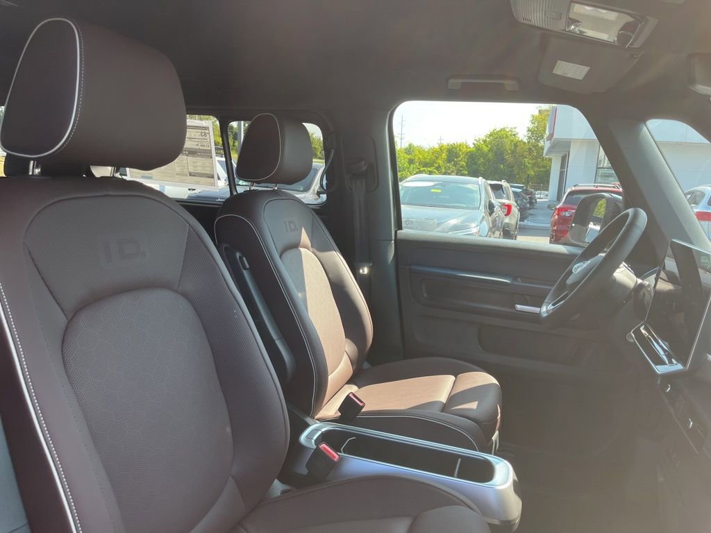 New 2025 Volkswagen ID. Buzz Pro S image 23