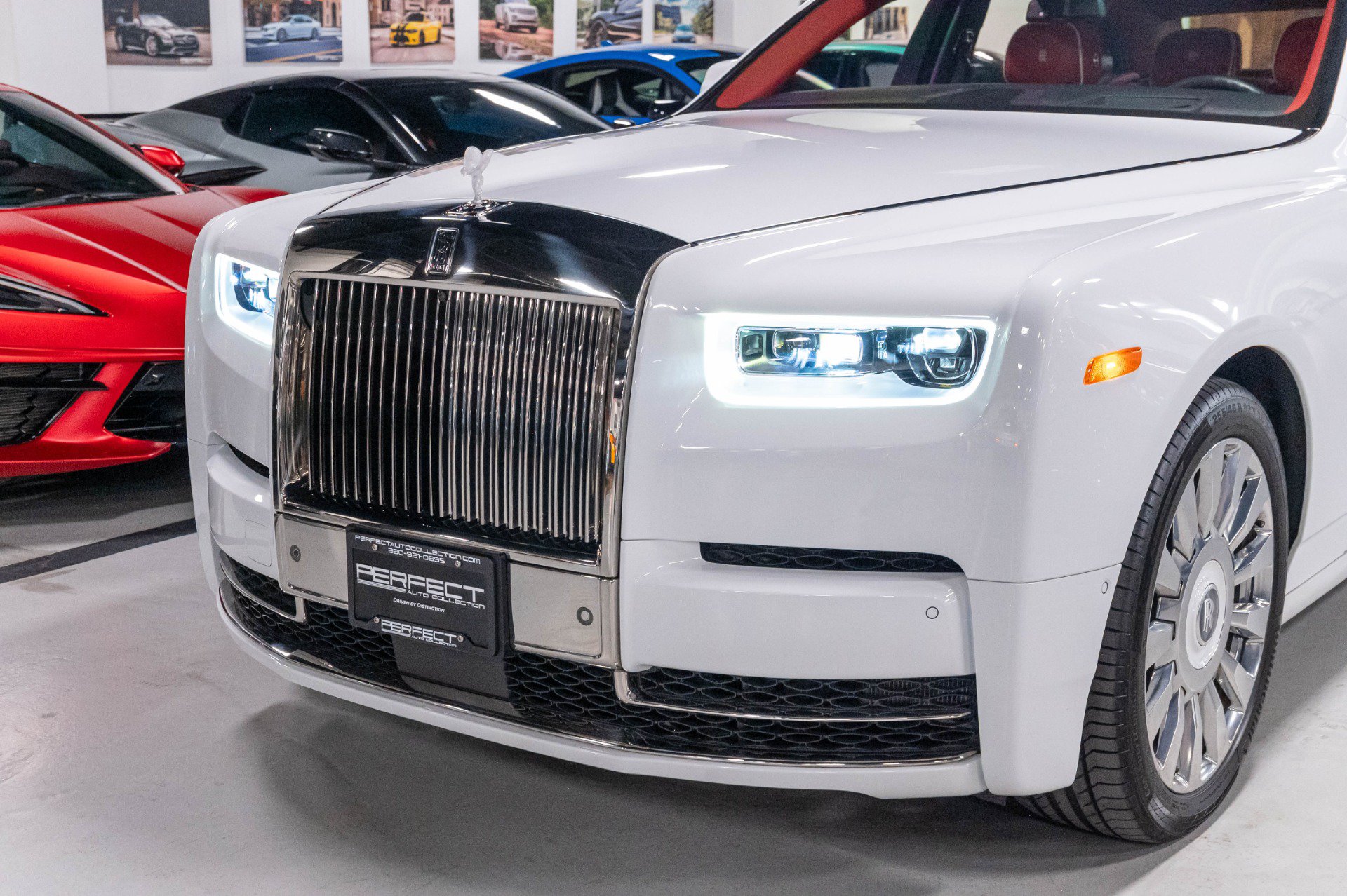 Used 2019 Rolls-Royce Phantom Sedan RWD image 70