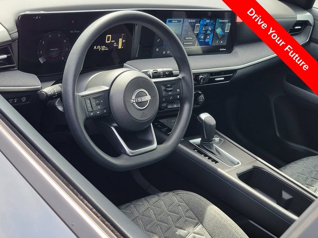 Used 2026 Nissan Kicks SV w/ SV Premium Package FWD image 5