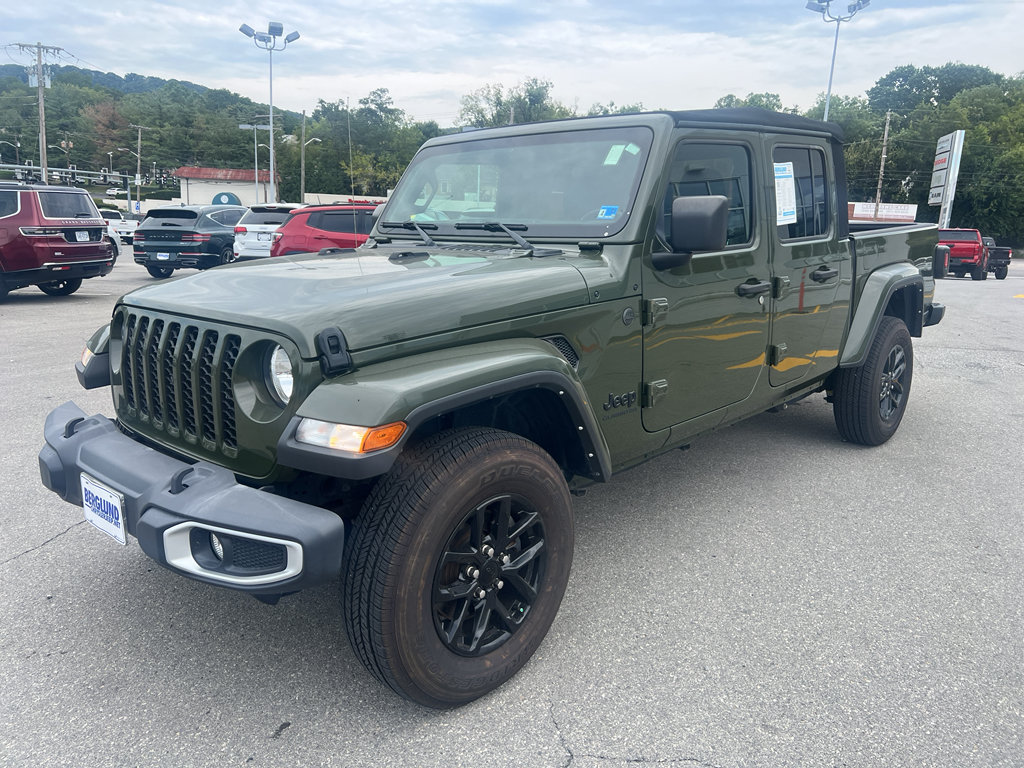 Used 2022 Jeep Gladiator Sport AWD/4WD image 51