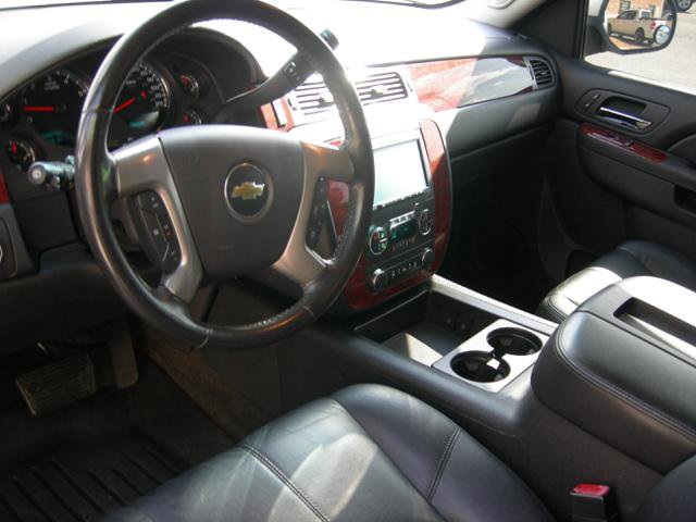 Used 2013 Chevrolet Tahoe LT AWD/4WD image 2