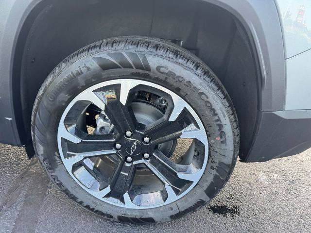 New 2026 Chevrolet Equinox LT w/ Convenience Package II image 12