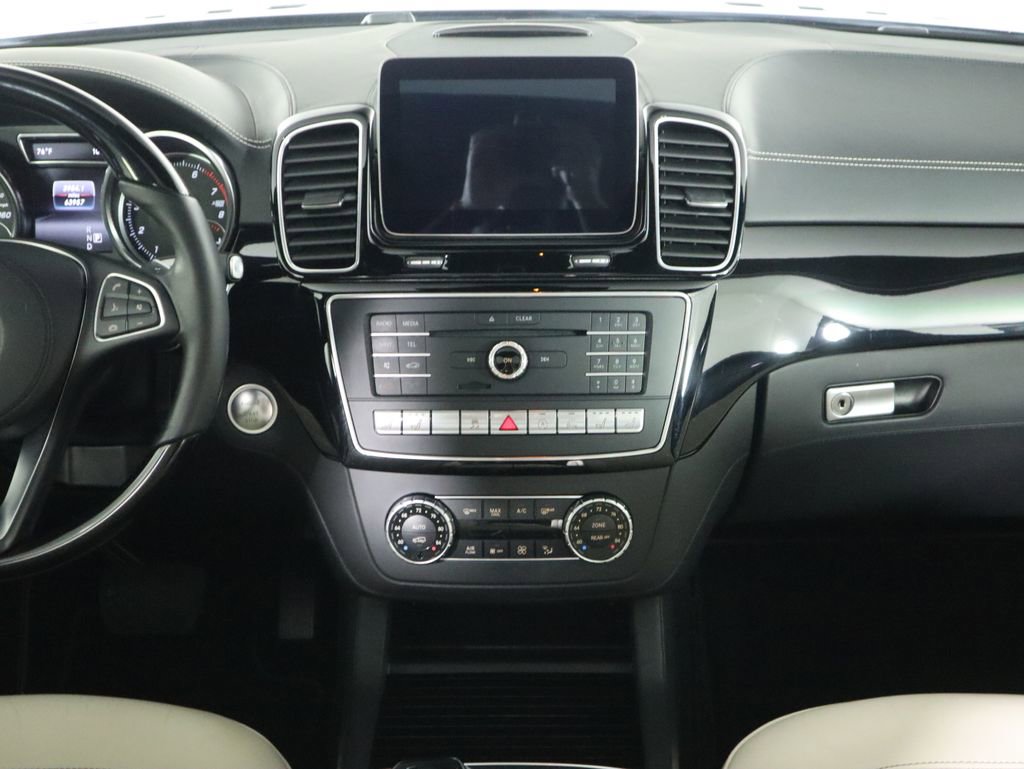 Used 2017 Mercedes-Benz GLS 550 4MATIC image 14