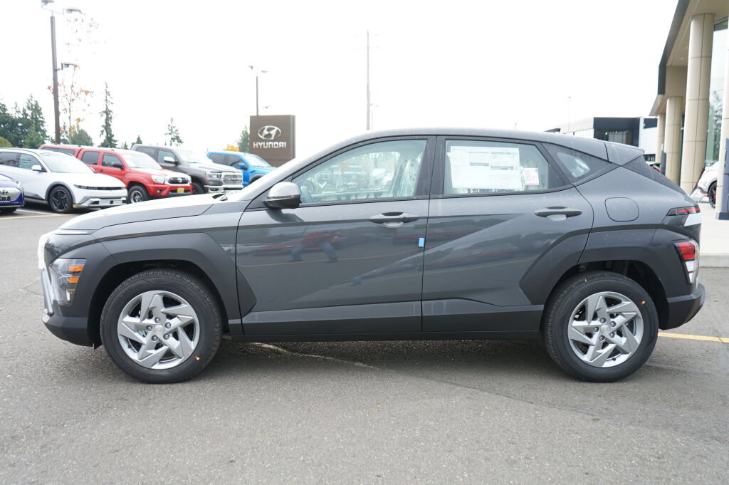 Used 2026 Hyundai Kona SE FWD image 8