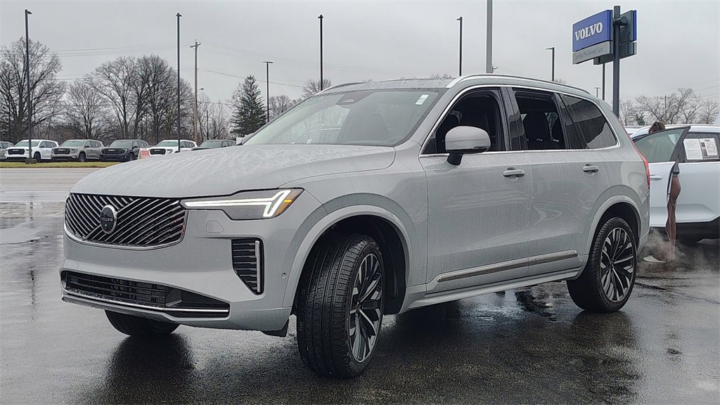 New 2026 Volvo XC90 B6 Ultra w/ Protection Package image 6