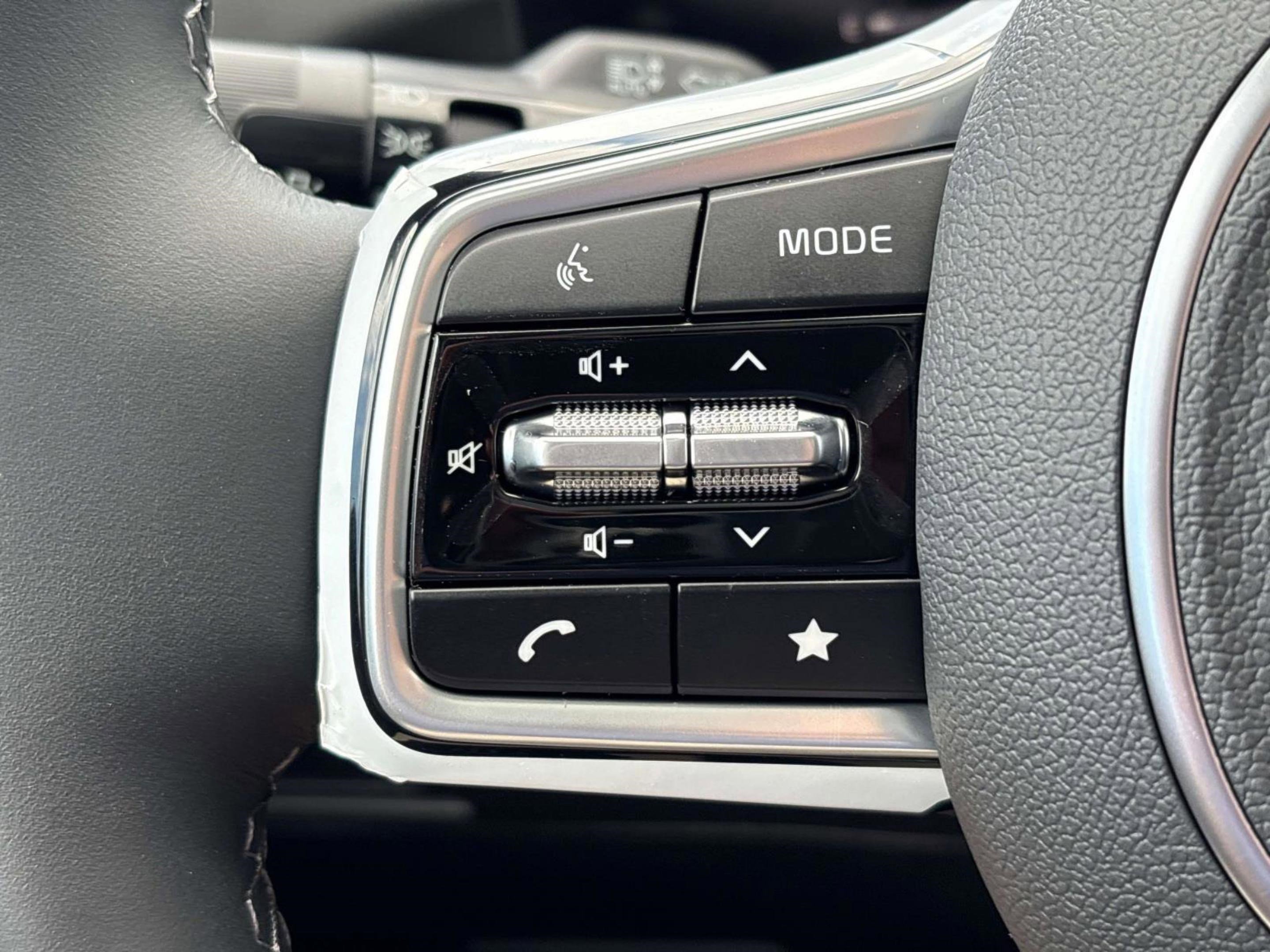 New 2025 Kia Sorento EX w/ Panoramic Sunroof Package image 27