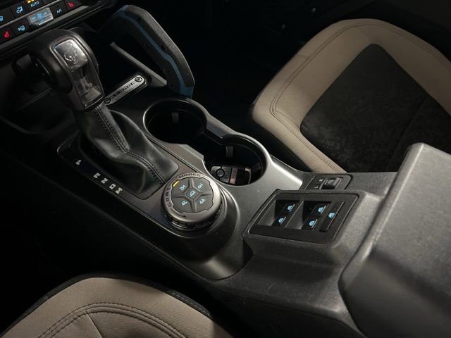 Used 2023 Ford Bronco Wildtrak image 26