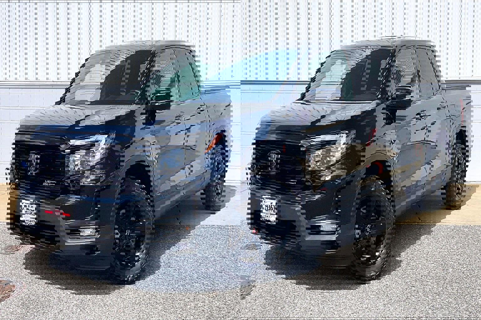 Used 2023 Honda Ridgeline Black Edition image 2